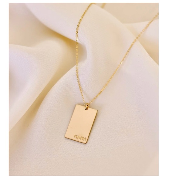 Set & Tones 14k Plated Gold 'Mama' Pendant Necklace - Picture 2 of 5